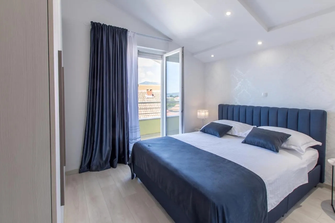Apartments Prestige Kastela Croatia