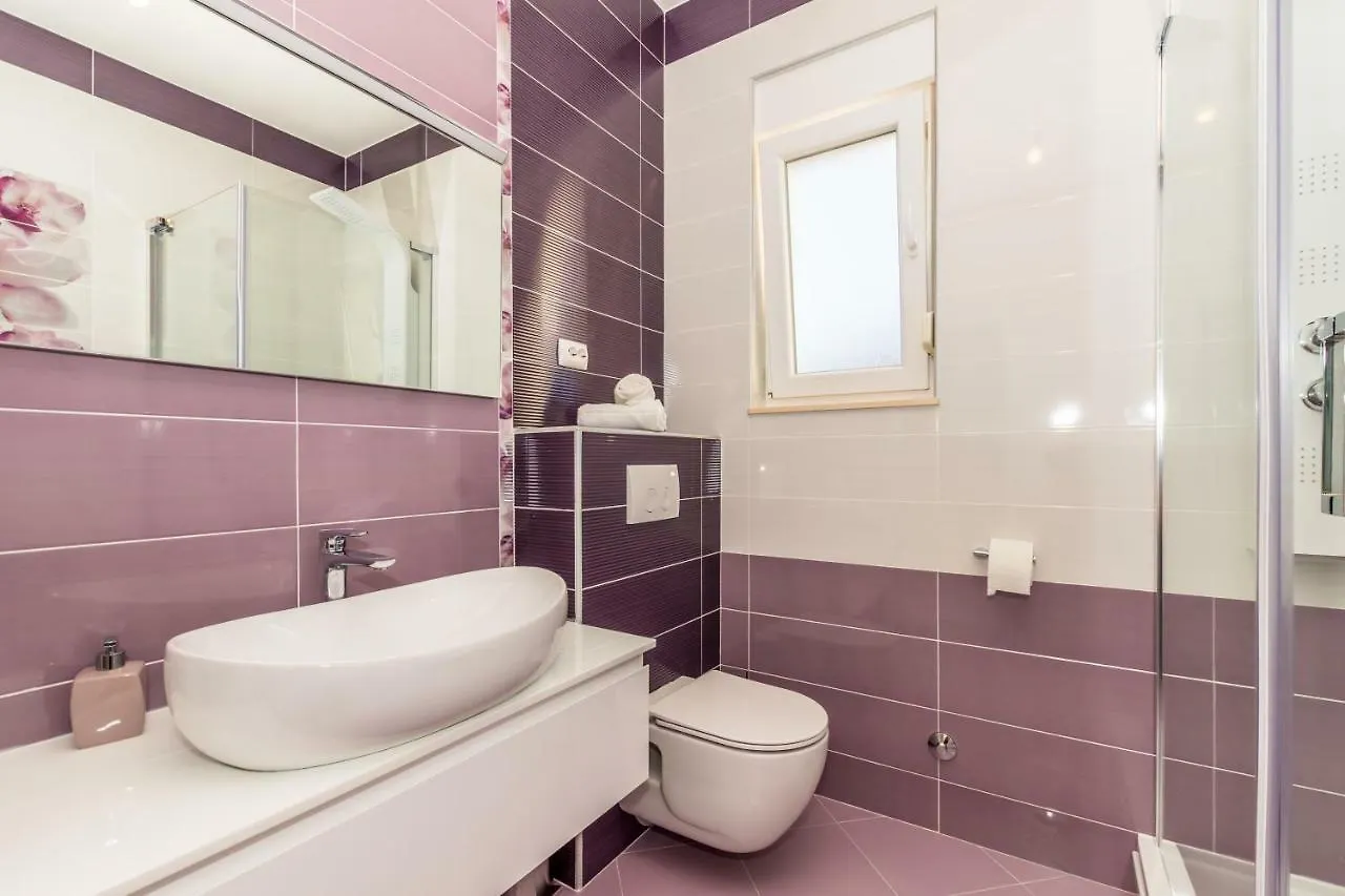 Apartments Prestige Kastela Croatia